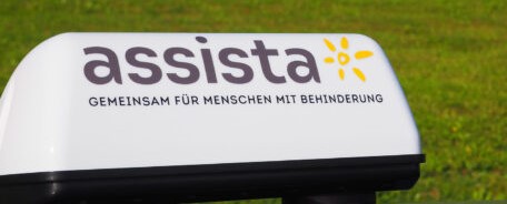 Dachschild der Mobilen Betreuung und Hilfe von Assista