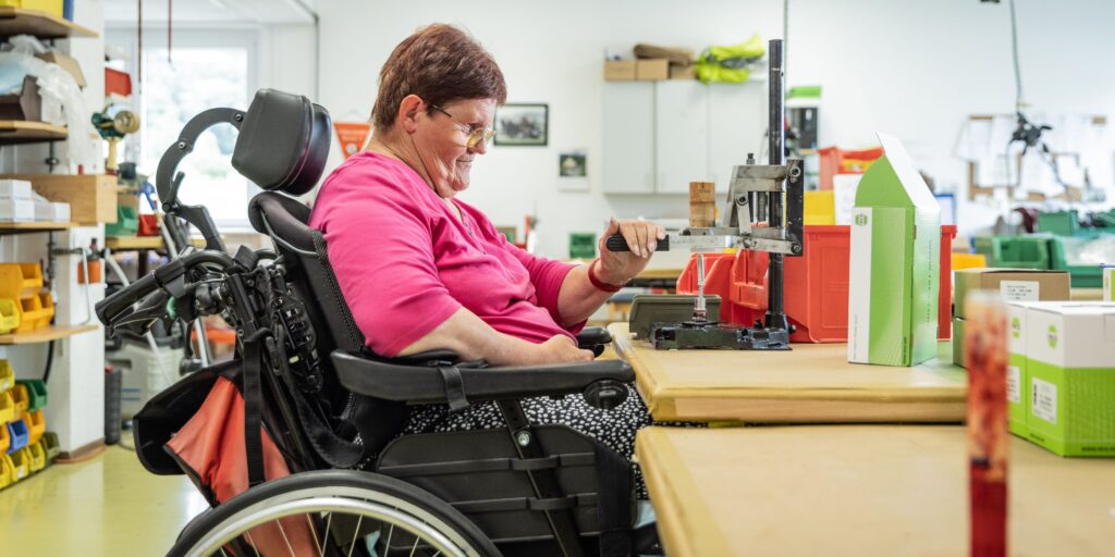 Industrie- und Kleinmontage in der Industriegruppe