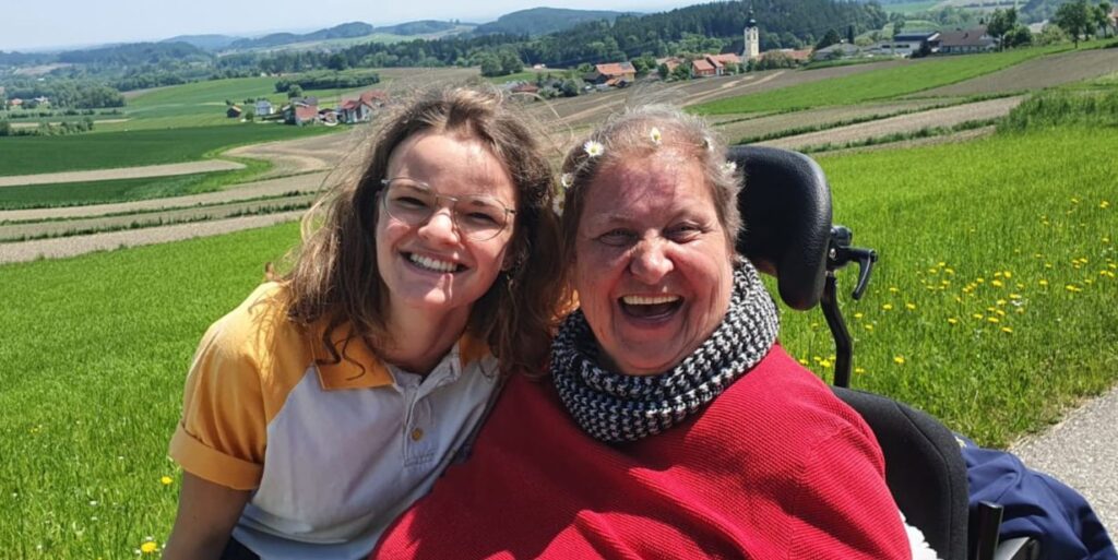 Viel Spaßbei einer Rollstuhlwanderung