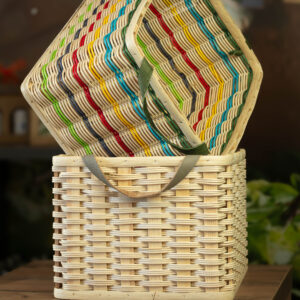 Regalkorb mit Ledergriff